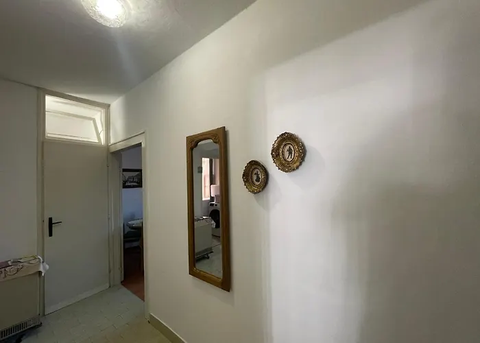Old Town 5 *